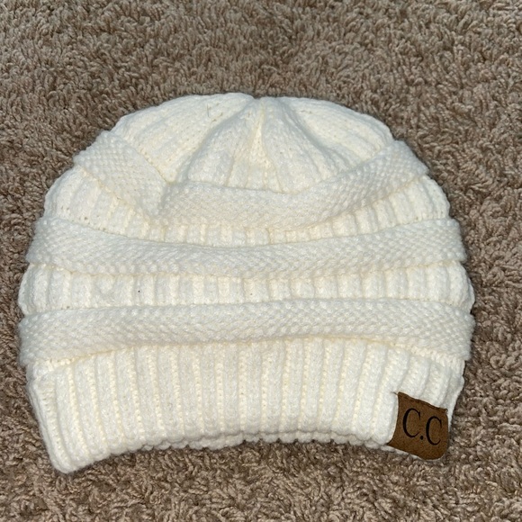 C.C off white beanie knit hat - Picture 2 of 3